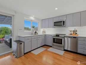 24303 59th Avenue W, Mountlake Terrace WA 98043