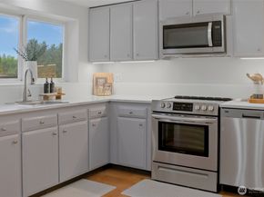 24303 59th Avenue W, Mountlake Terrace WA 98043