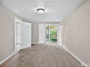 30548 5th Avenue SW, Federal Way WA 98023