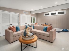 7260 W Mercer Way, Mercer Island WA 98040