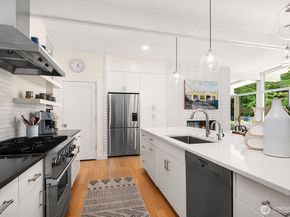 7260 W Mercer Way, Mercer Island WA 98040