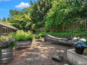 7260 W Mercer Way, Mercer Island WA 98040