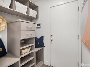 7260 W Mercer Way, Mercer Island WA 98040