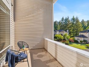 9804 NE Riverbend Drive B101, Bothell WA 98011