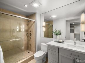 4323 E Lake Sammamish Parkway SE 4323, Issaquah WA 98029