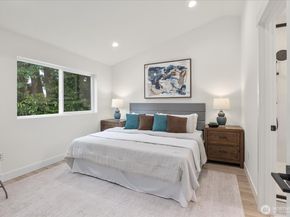 10330 Ashworth Avenue N B, Seattle WA 98133