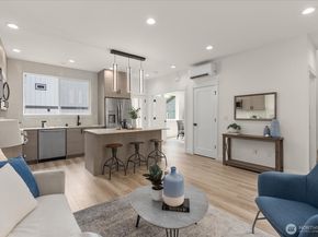 10330 Ashworth Avenue N B, Seattle WA 98133
