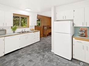 1711 52nd Street SE, Everett WA 98203
