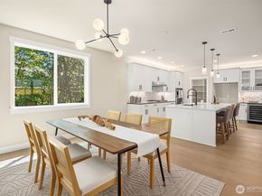 15002 75th Avenue NE, Kenmore WA 98028