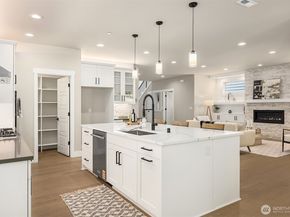 15002 75th Avenue NE, Kenmore WA 98028