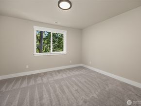 15002 75th Avenue NE, Kenmore WA 98028