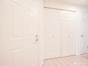 250 NW Dogwood Street C 302, Issaquah WA 98027