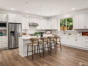 10702 SE 170th Place, Renton WA 98055