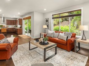 13530 NE 128th Place, Kirkland WA 98034