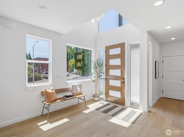 5720 NE 65th Street, Seattle WA 98115