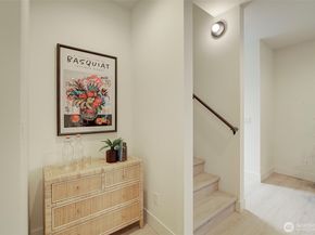 7912 34th Avenue SW, Seattle WA 98126