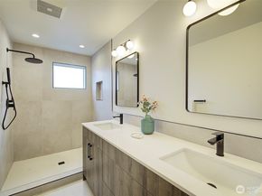 7912 34th Avenue SW, Seattle WA 98126
