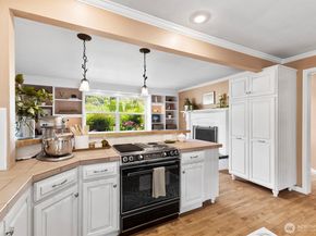 10311 Lundeen Parkway, Lake Stevens WA 98258