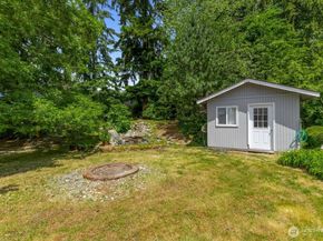 2427 200th Place SW, Lynnwood WA 98036