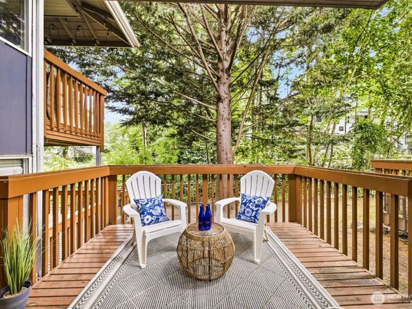 17211 NE 45th Street 79, Redmond WA 98052