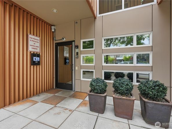 4020 Aurora Avenue N 304, Seattle WA 98103