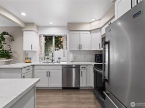 613 W 4th Avenue 103, Seattle WA 98119
