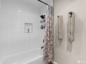 613 W 4th Avenue 103, Seattle WA 98119