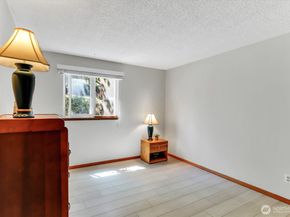 323 75th Street SE C42, Everett WA 98203