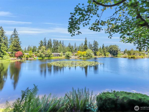 323 75th Street SE C42, Everett WA 98203