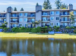 323 75th Street SE C42, Everett WA 98203