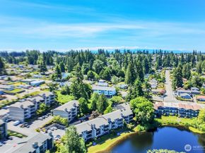 323 75th Street SE C42, Everett WA 98203
