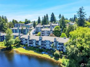 323 75th Street SE C42, Everett WA 98203