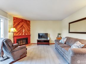 323 75th Street SE C42, Everett WA 98203