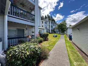 33020 10th Avenue SW X104, Federal Way WA 98023
