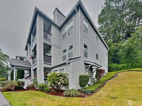 33020 10th Avenue SW X104, Federal Way WA 98023