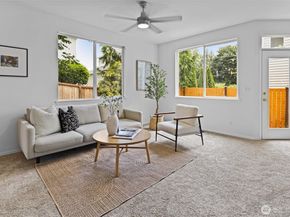 18009 15th Avenue W, Lynnwood WA 98037