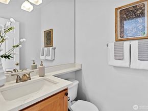18009 15th Avenue W, Lynnwood WA 98037