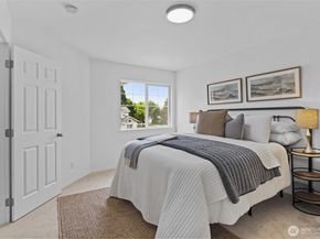 18009 15th Avenue W, Lynnwood WA 98037