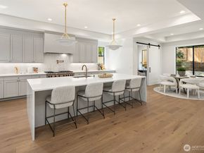2425 153rd Avenue SE, Bellevue WA 98007
