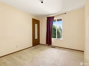 7212 197th Street SW, Lynnwood WA 98036