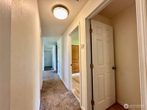 1336 S 279th Street, Des Moines WA 98198