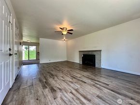 1336 S 279th Street, Des Moines WA 98198