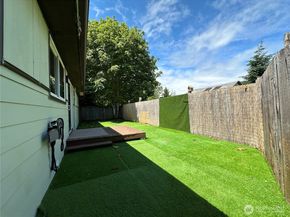 1336 S 279th Street, Des Moines WA 98198