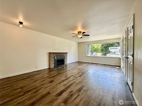 1336 S 279th Street, Des Moines WA 98198
