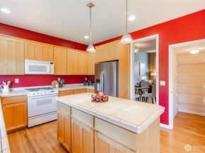 30334 121st Place SE, Auburn WA 98092