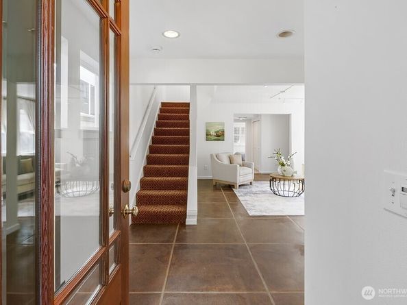 1731 NW 97th Street, Seattle WA 98117