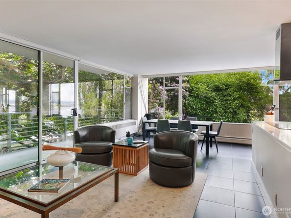 2040 43rd Avenue E 201, Seattle WA 98112
