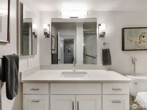 2040 43rd Avenue E 201, Seattle WA 98112