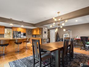 14211 SE 162nd Place, Renton WA 98058