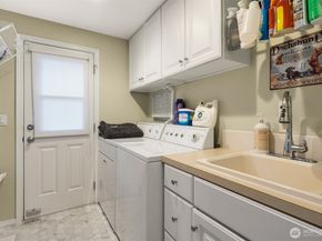 14211 SE 162nd Place, Renton WA 98058